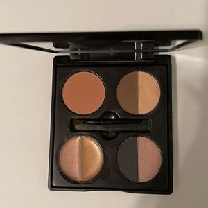 NWOT Sheer Cover Face Palette Sophisticate Eye Shadow, Lip Gloss, Blush, Brushs